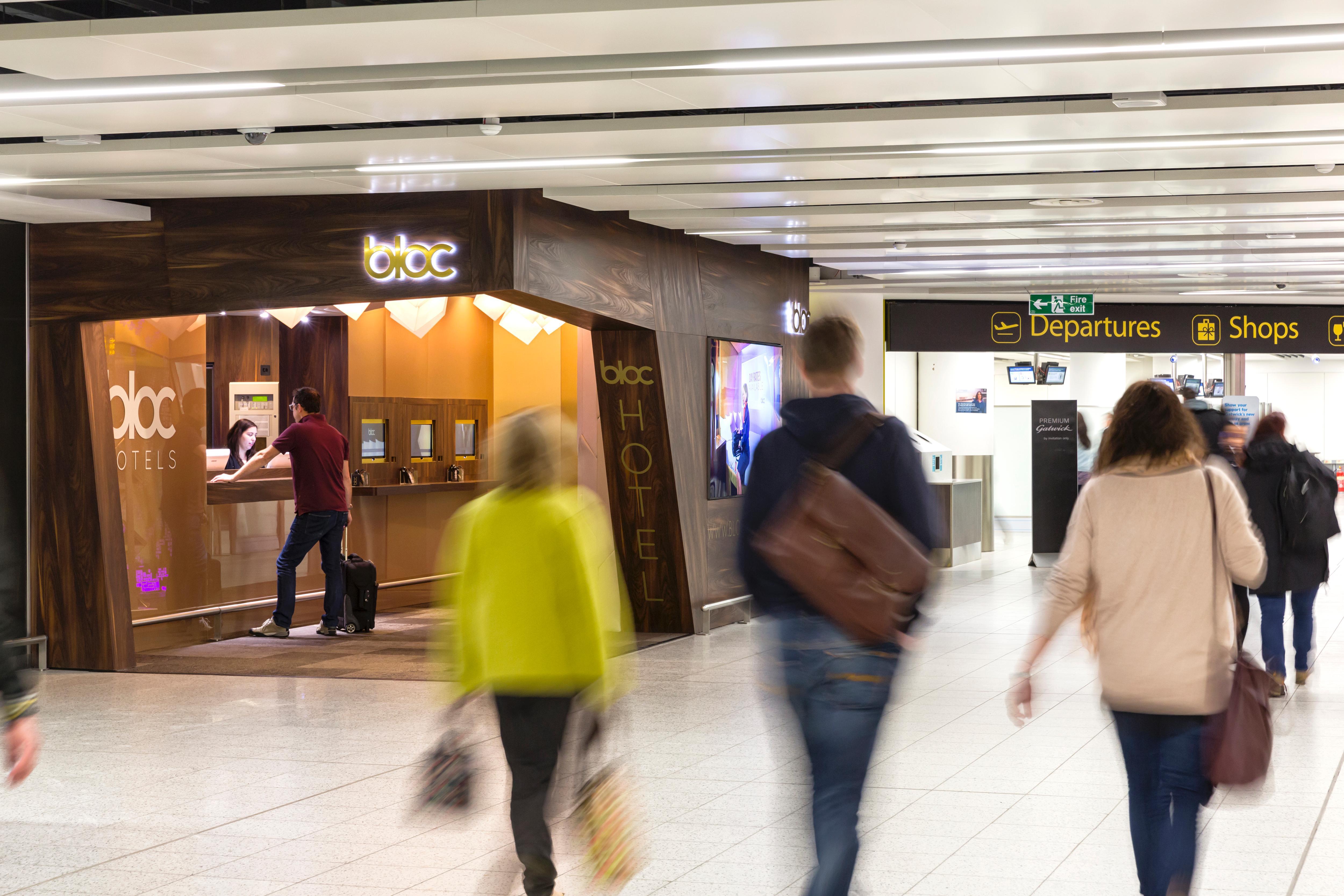 Bloc Hotel London Gatwick Airport Horley Ngoại thất bức ảnh