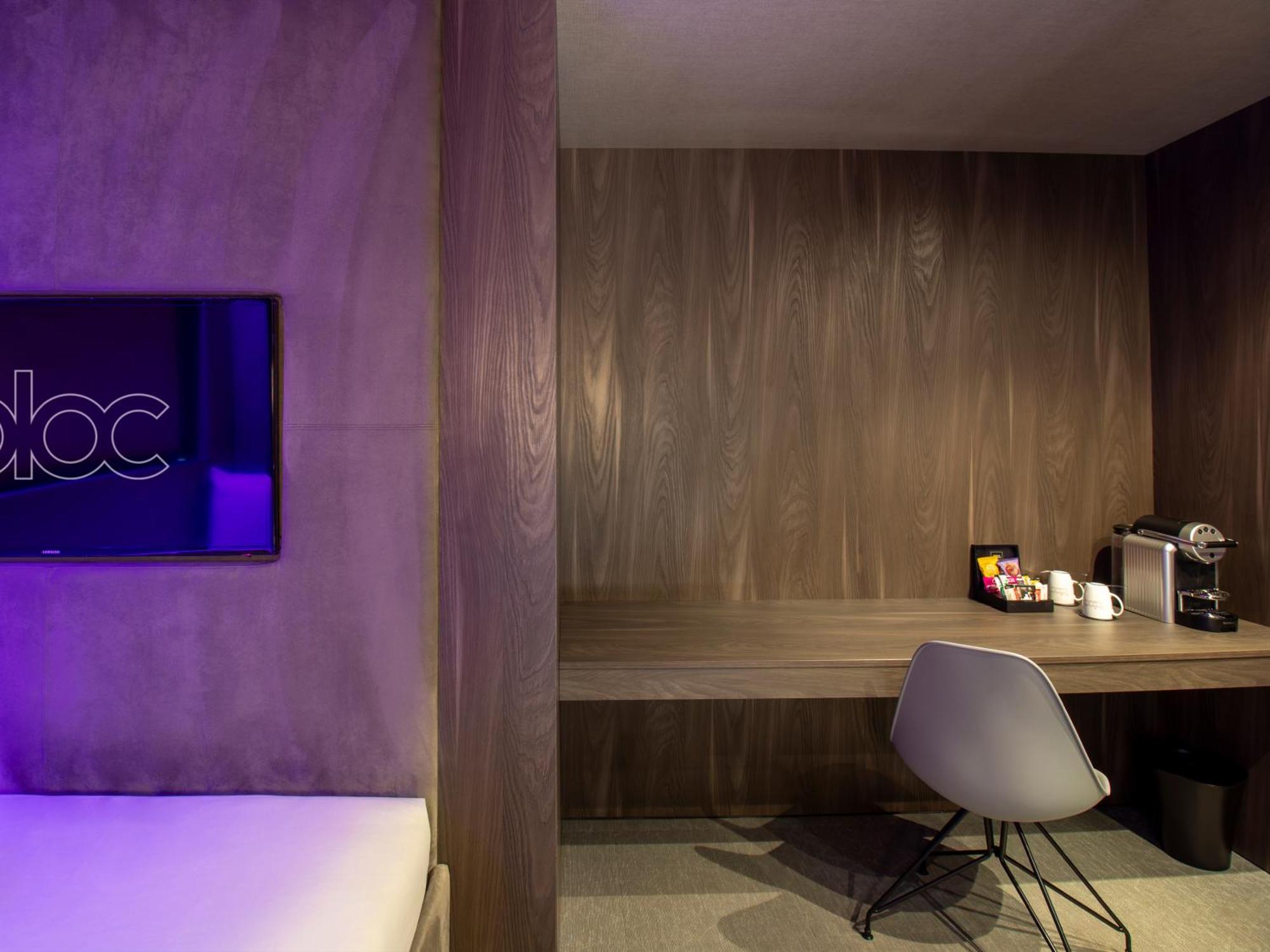 Bloc Hotel London Gatwick Airport Horley Ngoại thất bức ảnh