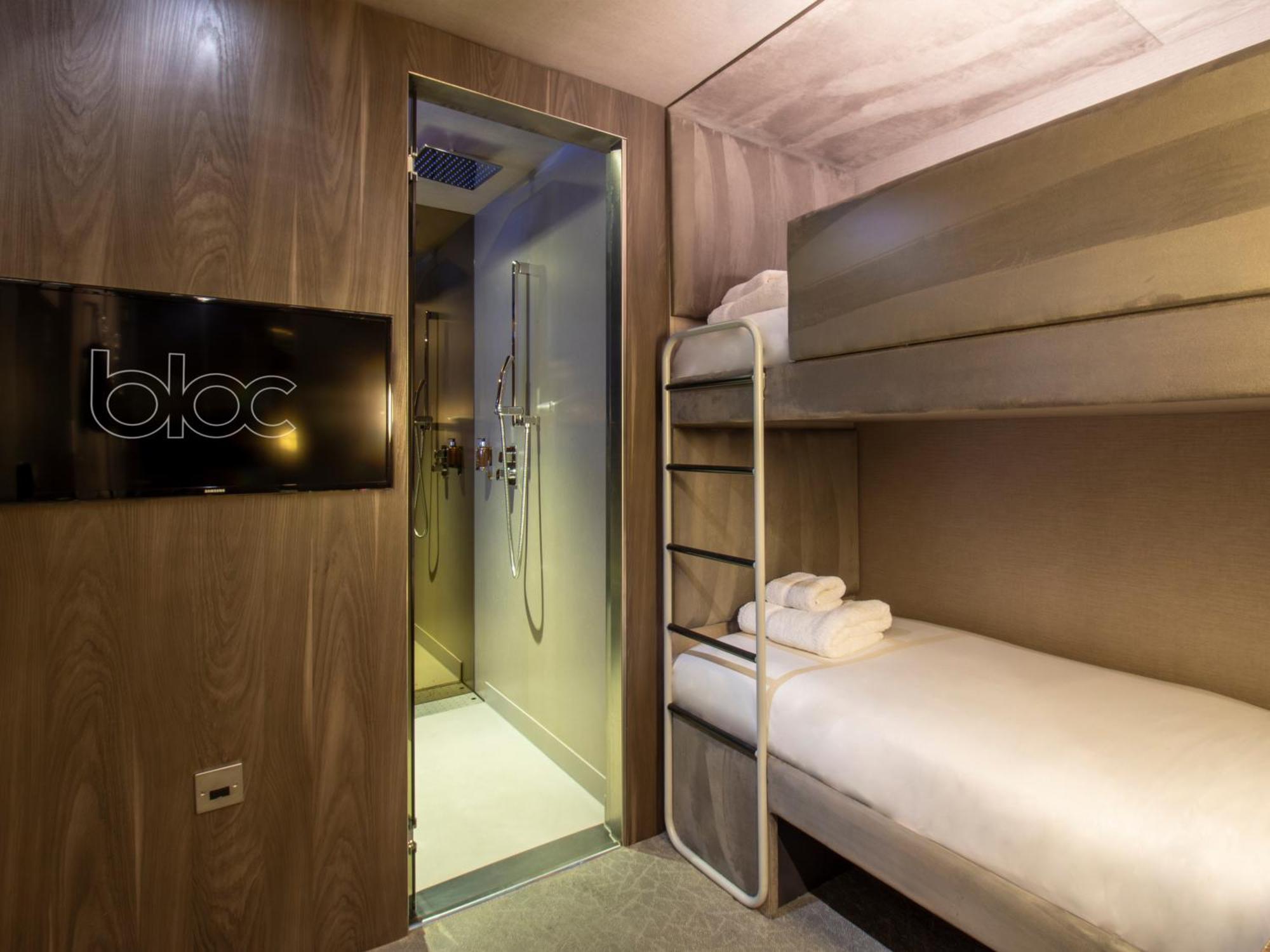 Bloc Hotel London Gatwick Airport Horley Ngoại thất bức ảnh