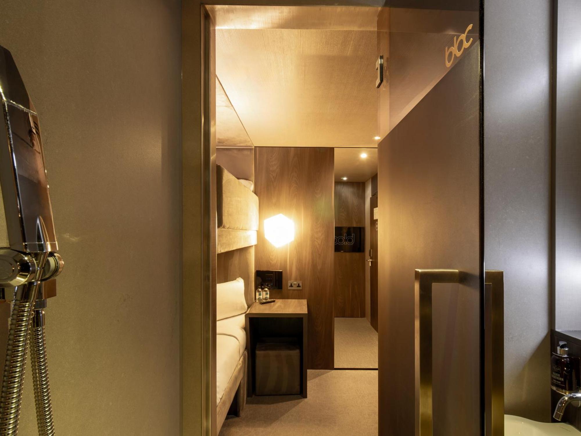 Bloc Hotel London Gatwick Airport Horley Ngoại thất bức ảnh