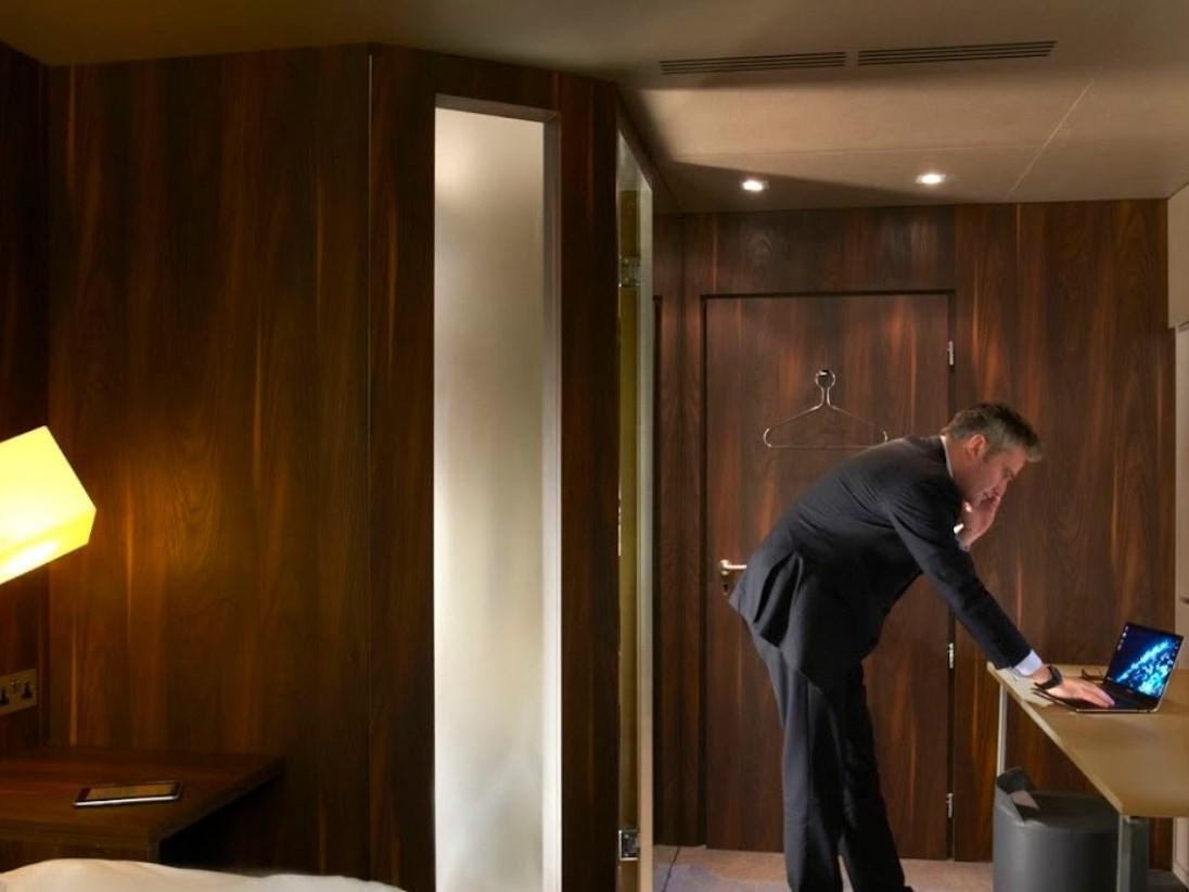 Bloc Hotel London Gatwick Airport Horley Ngoại thất bức ảnh