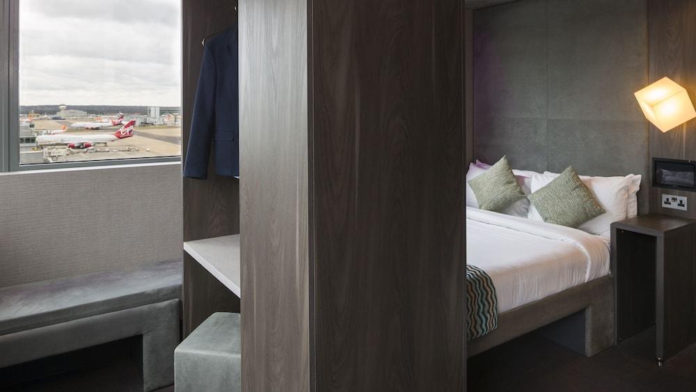 Bloc Hotel London Gatwick Airport Horley Ngoại thất bức ảnh